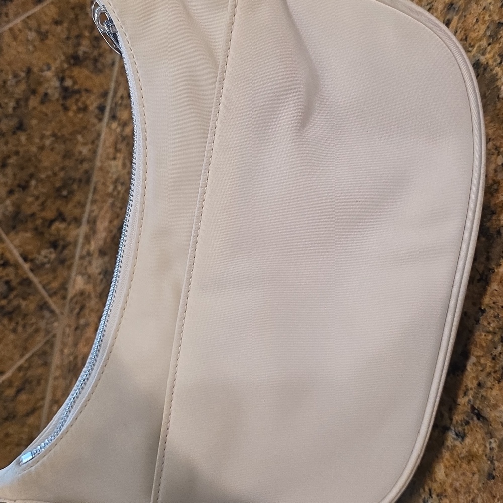 Lululemon Shoulder Bag - Picture 10 of 12